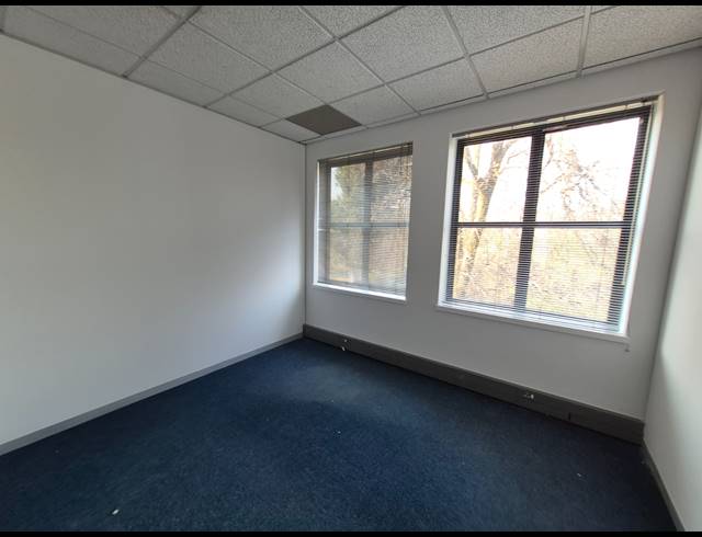 1,277M² OFFICE TO LET IN SANDTON CENTRAL